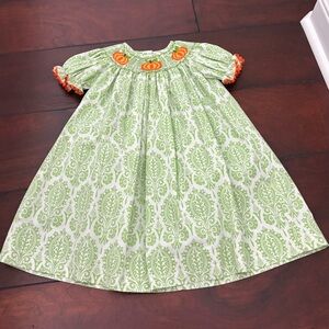 Shrimp & Grits Smocked Pumpkin Bishop